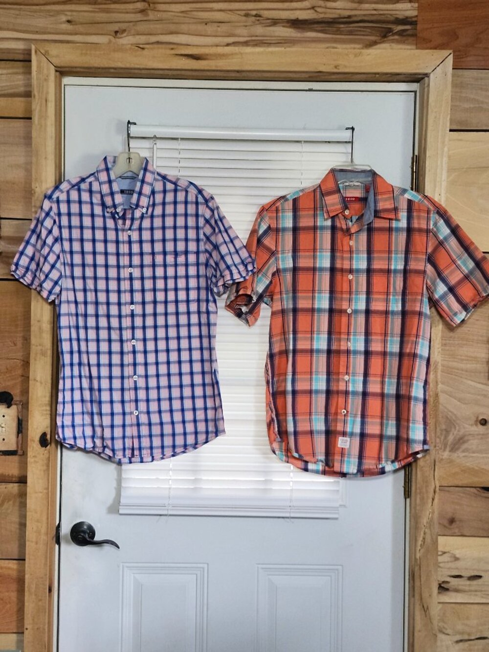 Izod mens button down shirts  size small